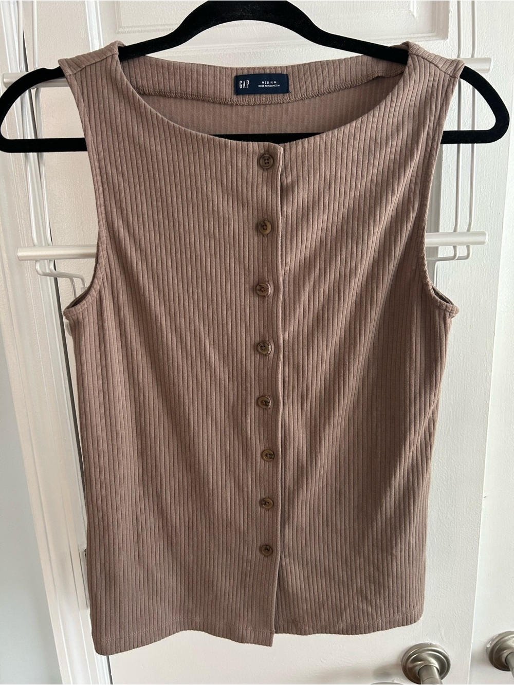 GAP Taupe Ribbed Button-Front Tank Top - Picture 7 of 7